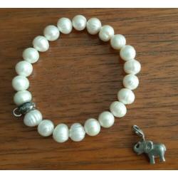 Parel armband met zilveren bedel olifant merk THOMAS SABO