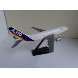 Airbus A310, A320 en A330 vliegtuigmodellen in 1/200