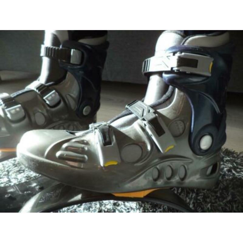 Kangoo jumps maat 44