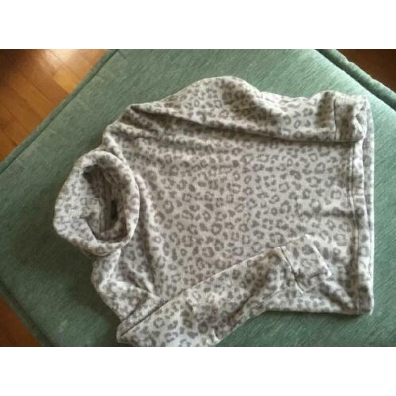 Heerlijke warme fleece trui. Maat 146/152