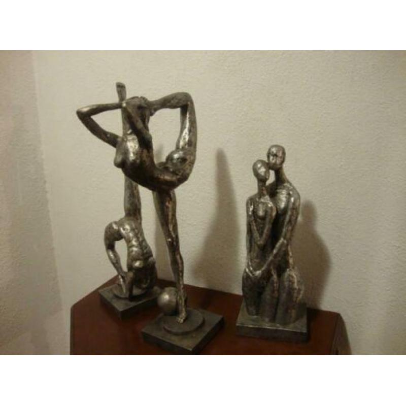 3 beelden kunst