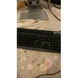 Asus pc met muis en toetsenboard