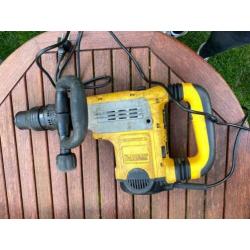 DeWalt Hak/Breekhamer + Zaagtafel/FLIP OVER + Bouwradio +