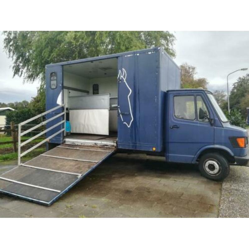 Mercedes Benz Paardenauto Paardenvrachtwagentje Paardenbus