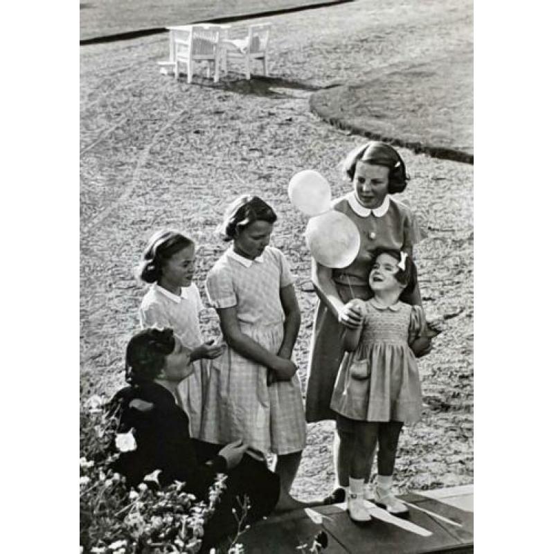 Kaart ansichtkaart foto Juliana en haar 4 dochters (833)