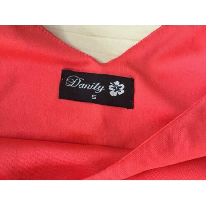 Danity - Orande rode top met kraaltjes maat S
