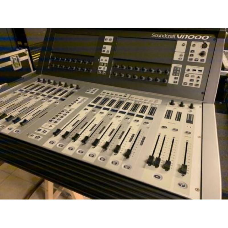 Soundcraft Vi1000
