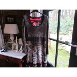 mj/ DESIGUAL jurk/jurkje/maat M valt als 36/38