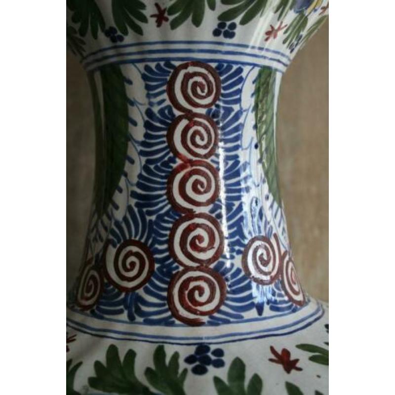 Knobbelvaas - Oud Delft - Polychroom