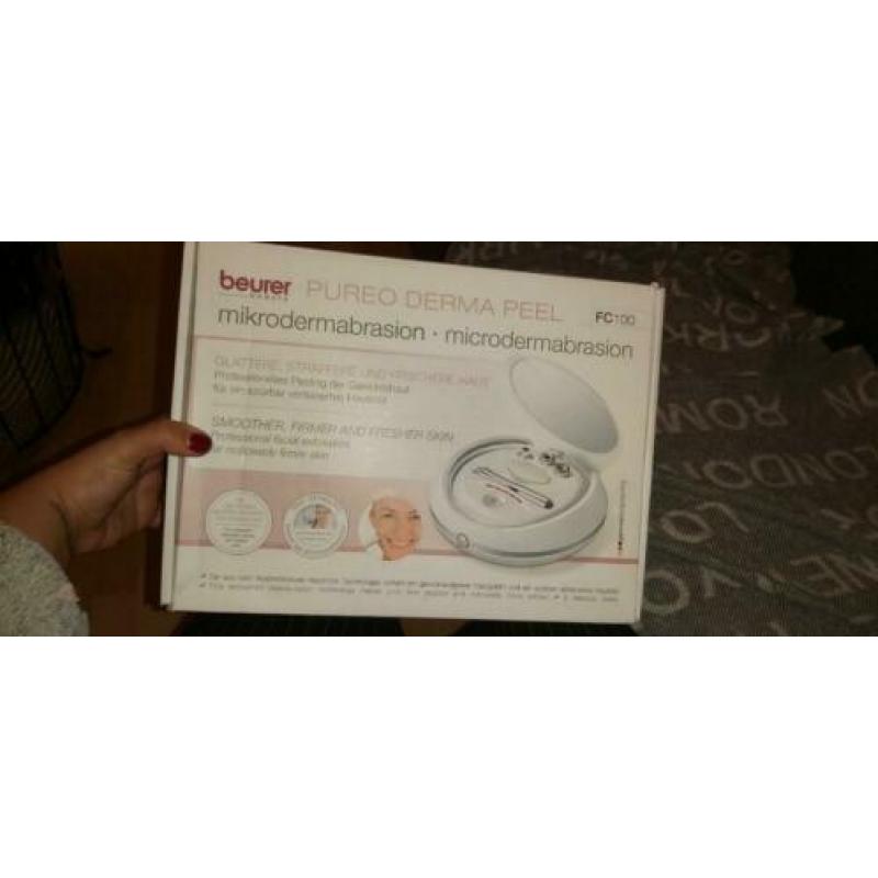 Microdermabrasion derma peel
