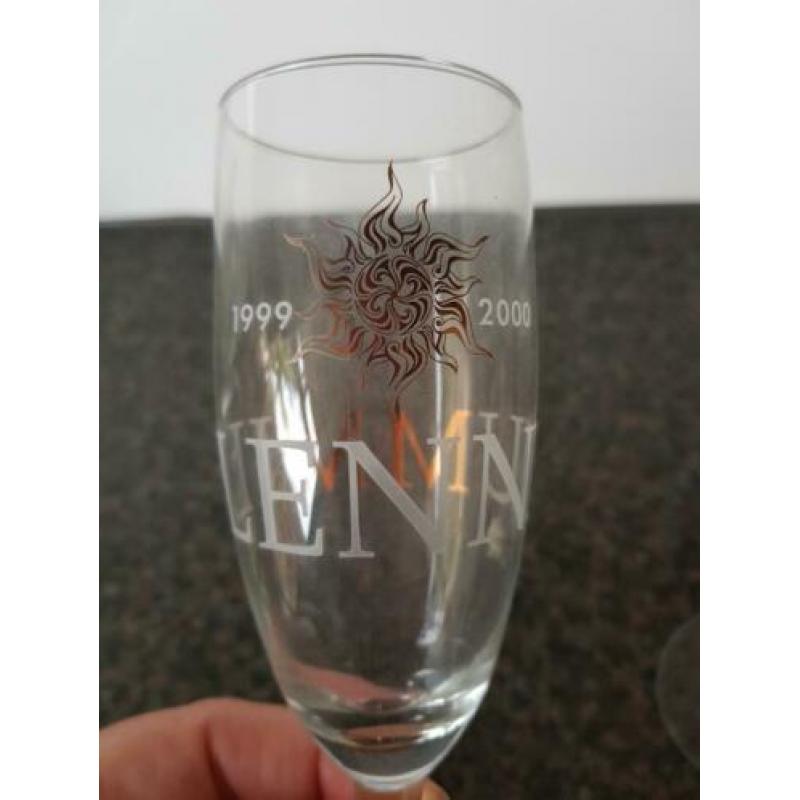 4 millennium champagne glazen