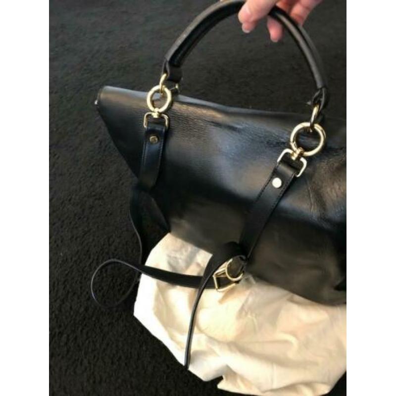 Marni Tas