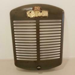 Stoer/mancave: grille omgebouwd naar wandlamp (USA – ’50)