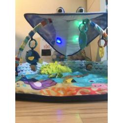 Disney Activity Gym. Mr. Ray Ocean speelkleed