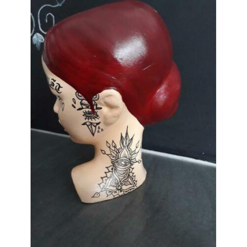 Tattoobeeld "handsome lady " silly art borstbeeld vrouw