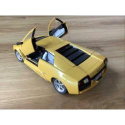 Bburago Lamborghini Murcielago Geel