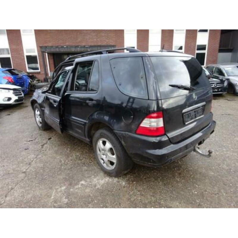 mercedes ml 270 cdi bj2004 voor onderdelen
