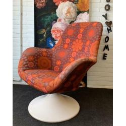 retro vintage draai fauteuil tulp voet Artifort flower power