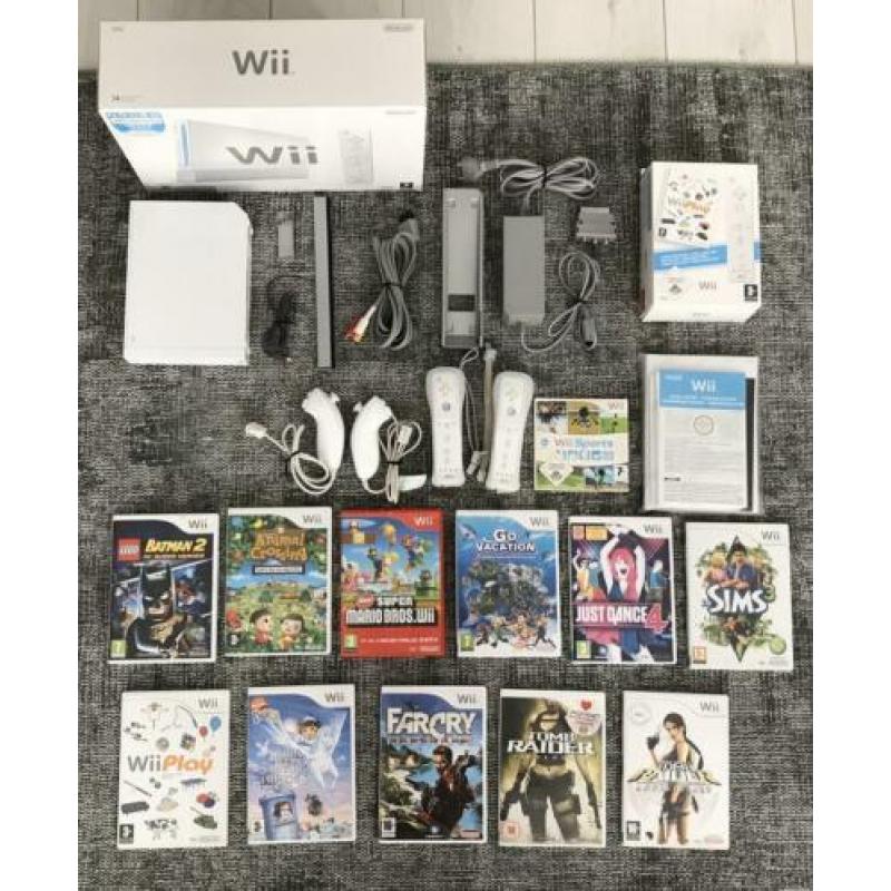 Nintendo Wii incl. 2 controllers & nunchuck plus 11 spellen!