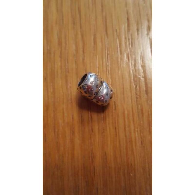 Originele Pandora bedel hart zirkonia steentjes