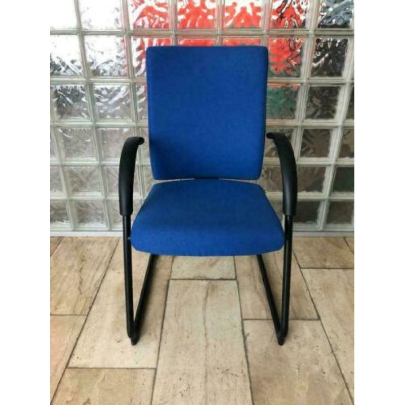 Vergaderstoelen , sledestoelen , Dauphine , blauwe stof