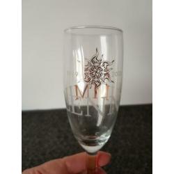 4 millennium champagne glazen