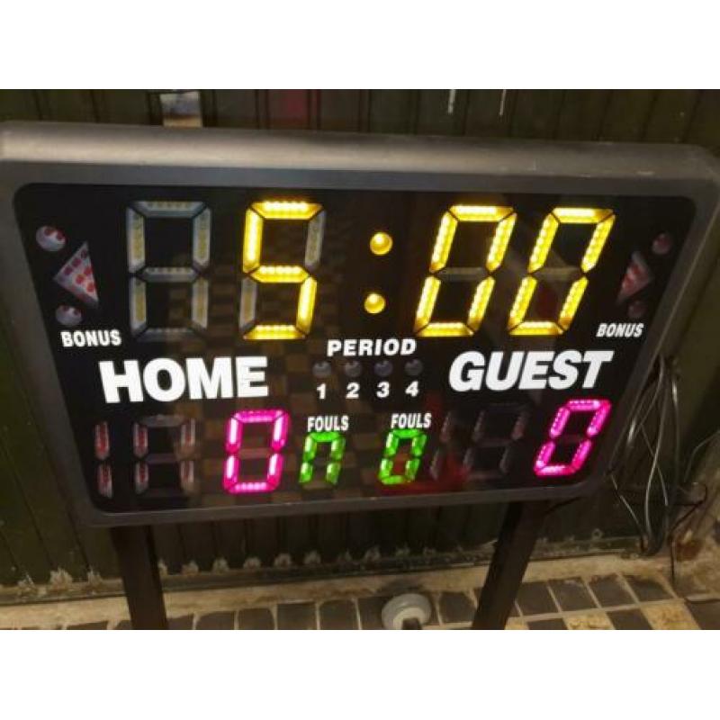 Scorebord digitaal en multifunctioneel (Velleman WT3116)