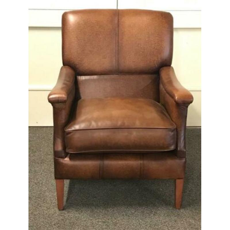 Engelse fauteuil in rundleer van Jeantique