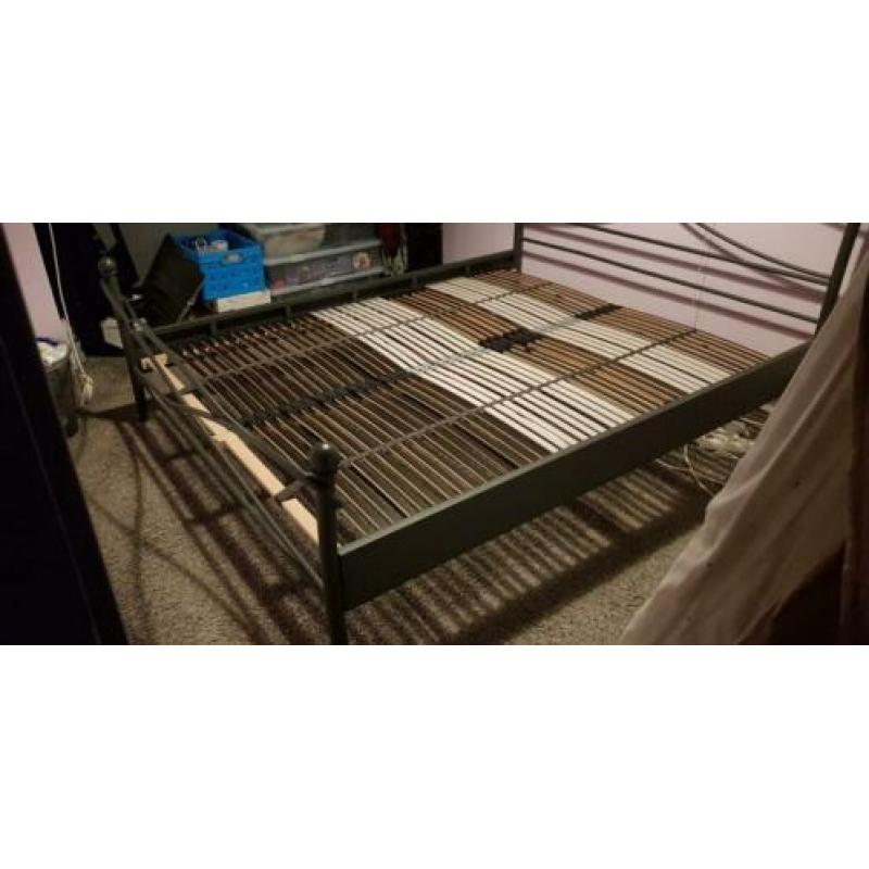 Complete bedset metalen frame 160x200