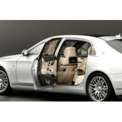 Almost Real 1/18 Brabus 900 Merc. Maybach zilver ALM860103