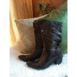 Mooie stoere laarsjes leer met studs