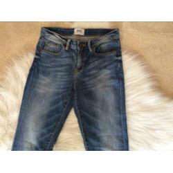 8 mm skinny jeans in maat W27