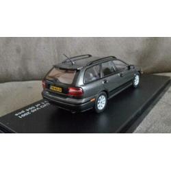 Triple 9 Volvo V40 2001 1/43