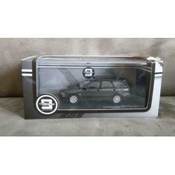 Triple 9 Volvo V40 2001 1/43