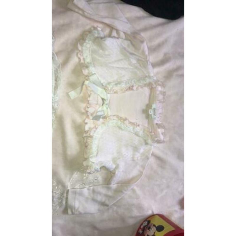 Aletta baby jurkje met vestje Italiaans kant 9M 74