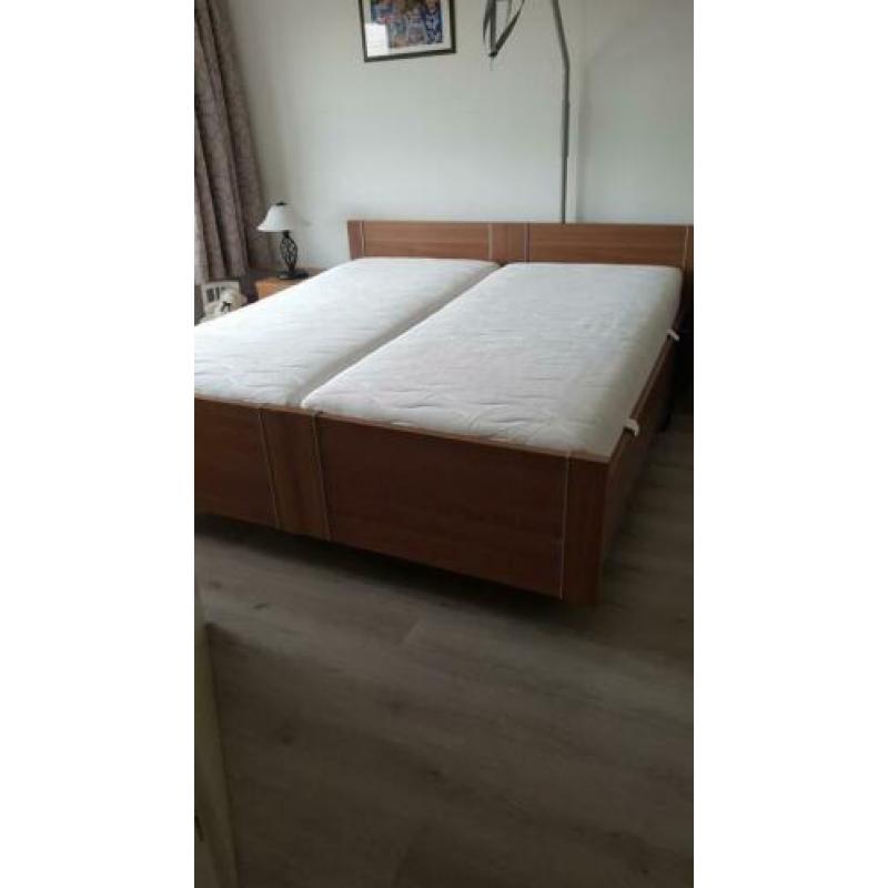 Elektrisch bed als nieuw