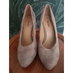 Beige suede pumps Graceland mt 39