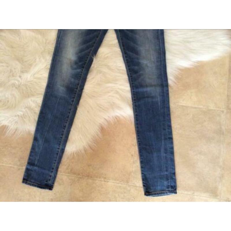 8 mm skinny jeans in maat W27