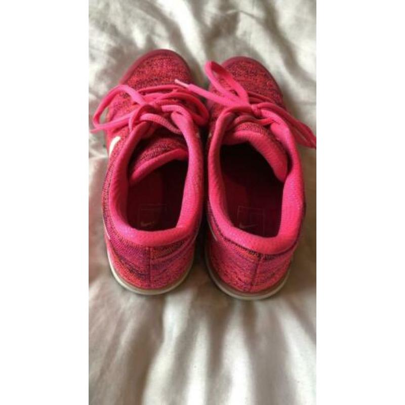 Nike tennisschoenen roze