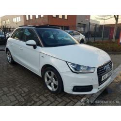Audi A1 1.4 TFSI S-Line CoD PANO/NAVI/KEYLESS 150PK RIJDBAAR