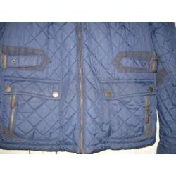 Stoere outdoor jassen maat 42-44 Blauw en wolwit.