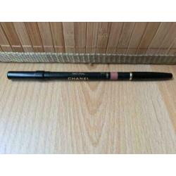 Chanel precision lip definer natural no.34