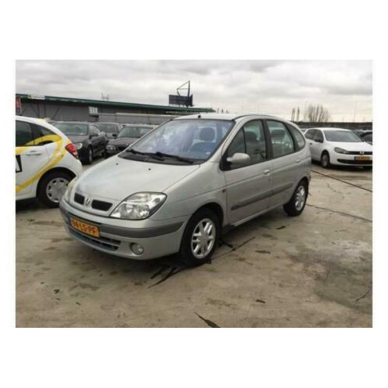 Renault Scenic 1.8 16V Privilege
