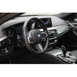 BMW 5 Serie Touring 520i High Executive Glazen panoramadak |