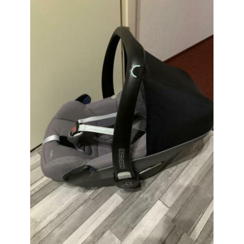 Maxi cosi pebble