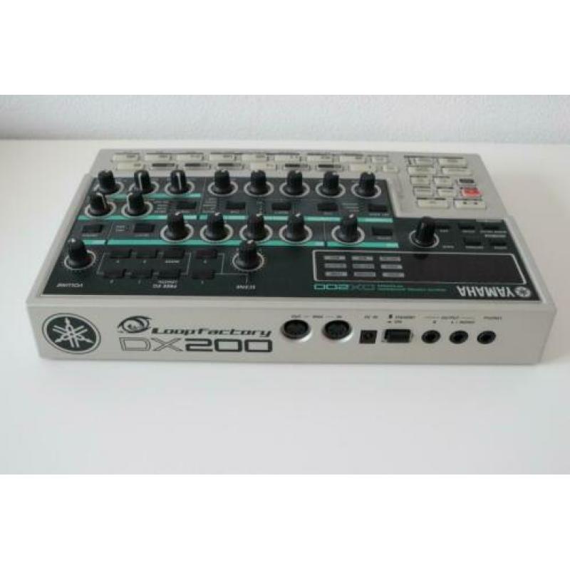 Yamaha DX200