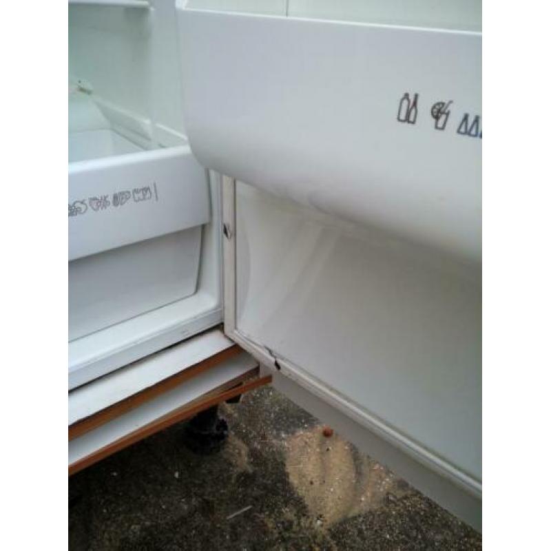 Zanussi koelkast, inbouw