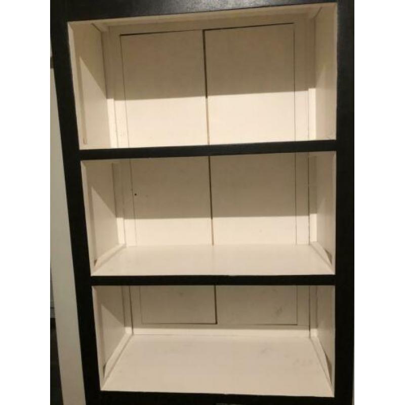 Prachtige landelijke vitrine /wijn kast