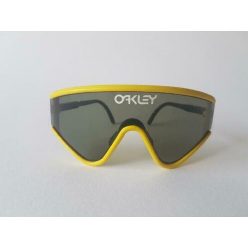 oakley vintage 80's sport/ ski zonnebril in zeer goede staat