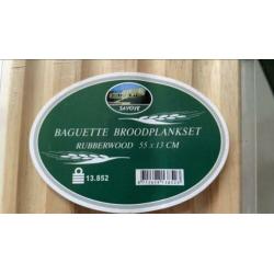 Broodplank met broodmes voor stokbrood
